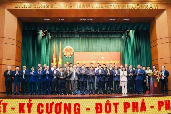 Đảng bộ Bộ Tài chính tiếp nhận 22 Đảng bộ tập đoàn, tổng công ty, ngân hàng